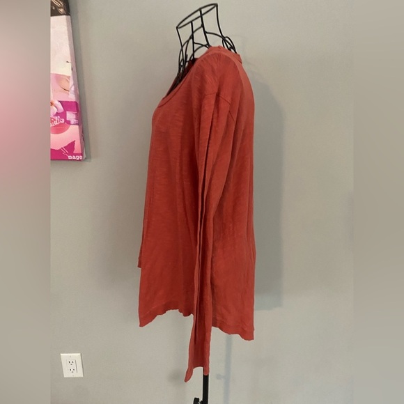 Anthropologie Left of Center Slouchy Long Sleeve Tee Size XS(oversized) - Picture 3 of 4